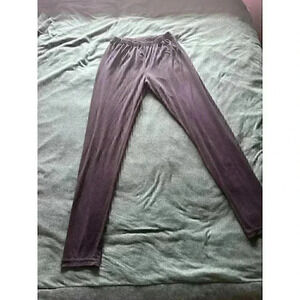 Basic black legging size large soft stretch classic capsule wardrobe staple item